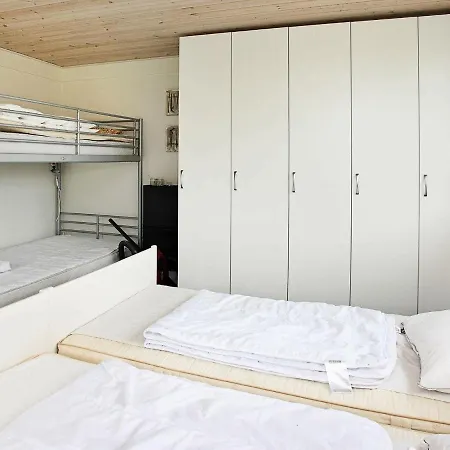 펜션 Peaceful Holiday In With Roofed Terrace Vinderup